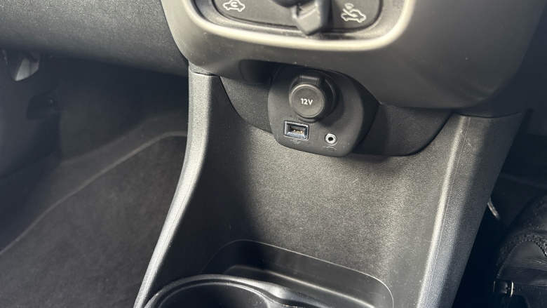 Citroen C1 1.0 VTi Feel 5dr Petrol Hatchback